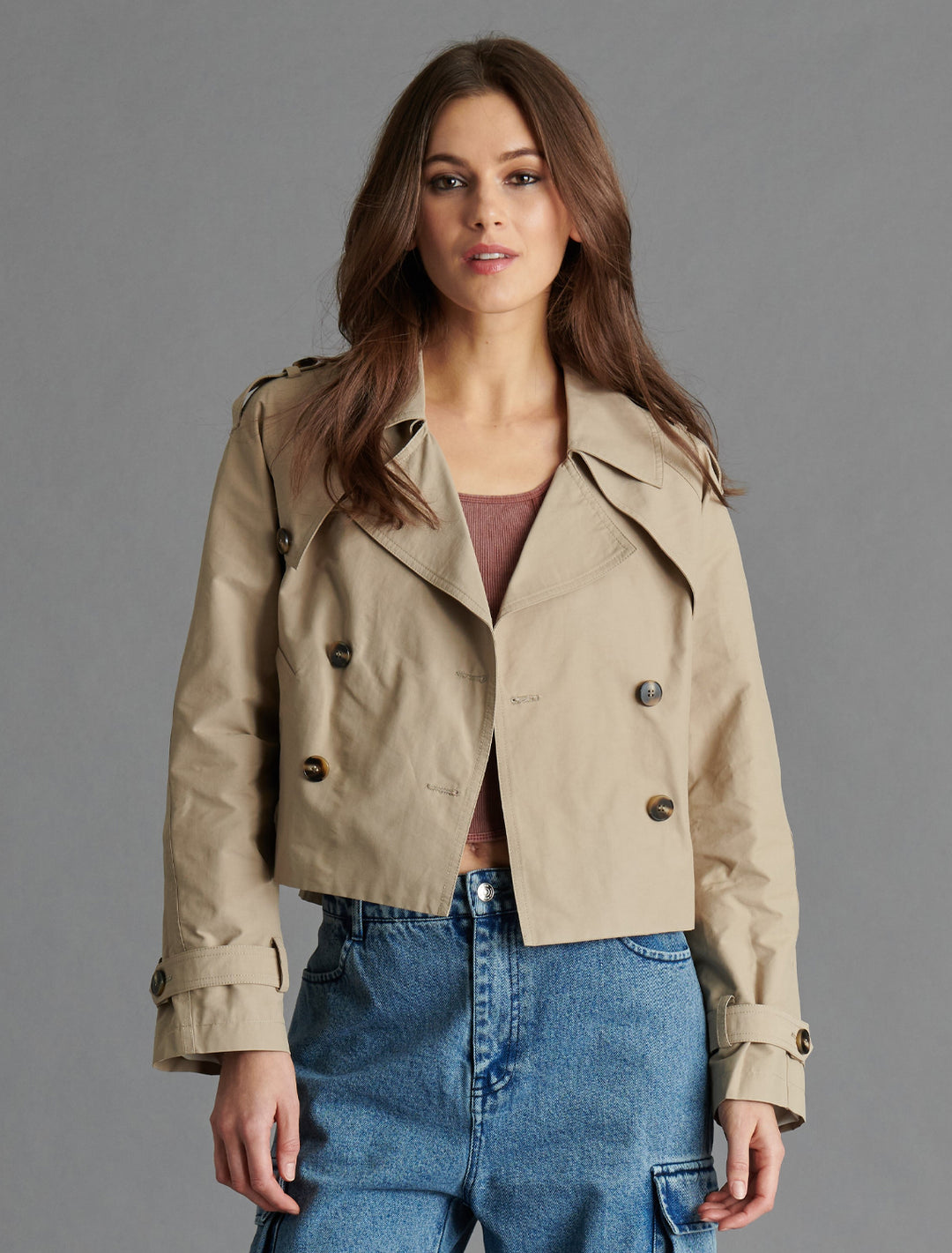 model wearing sirus jacket in light khaki