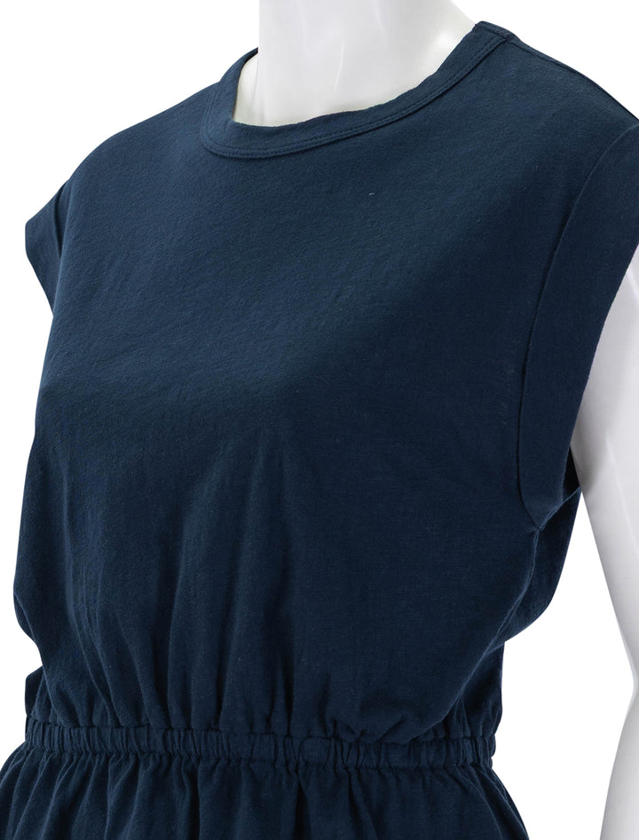 cinch tee in deep navy