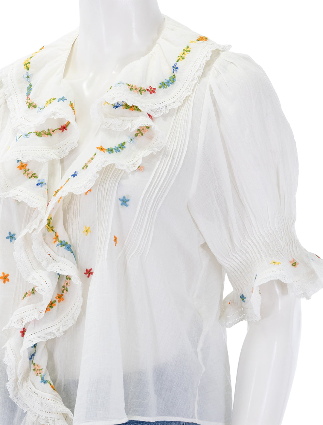 embroidered hettie top in sea salt