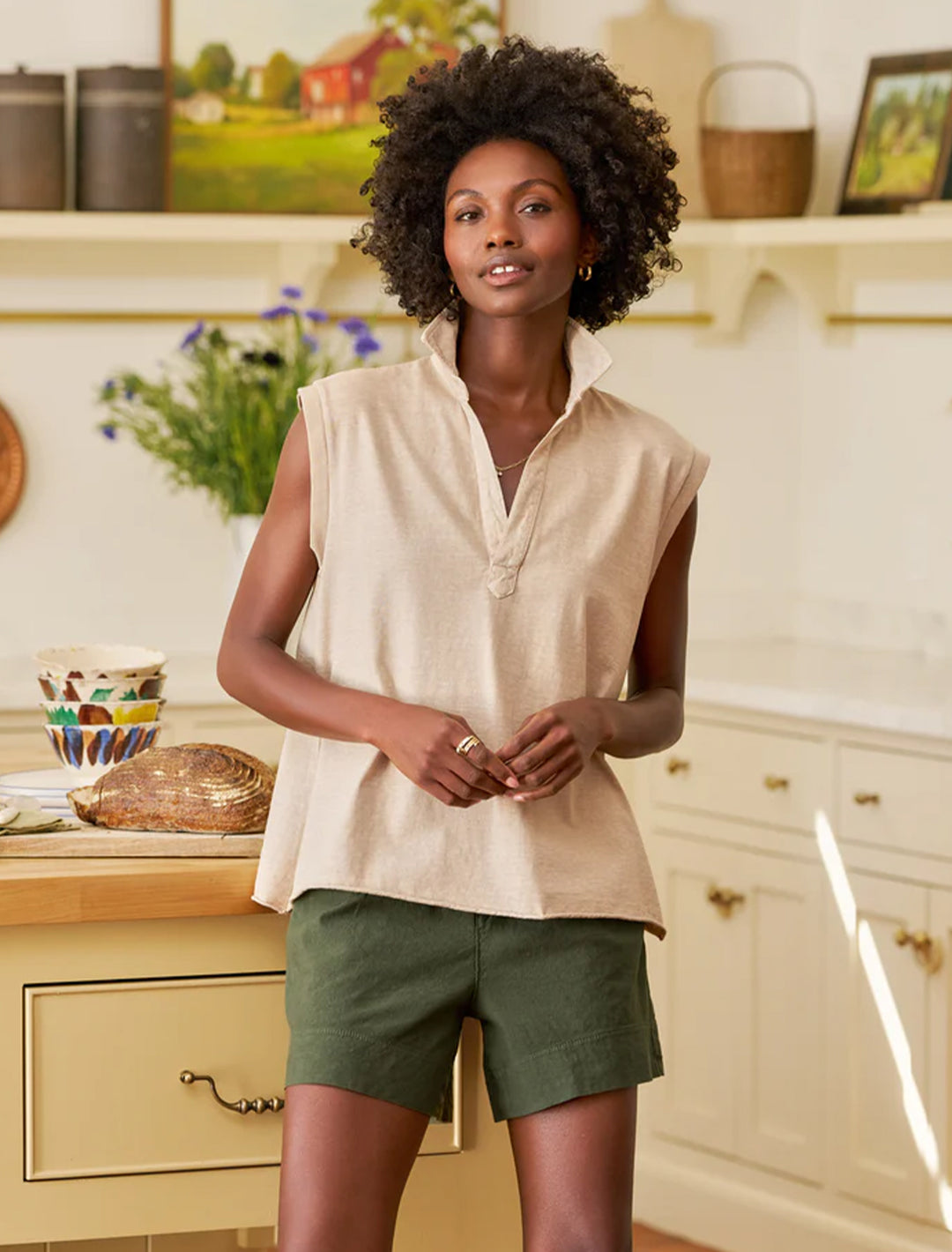 popover collar tank in desert