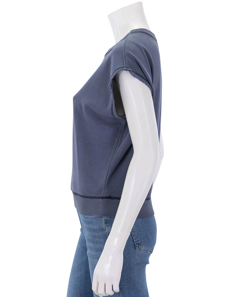cloud 9 short sleeve sweatshirt in faded indigo