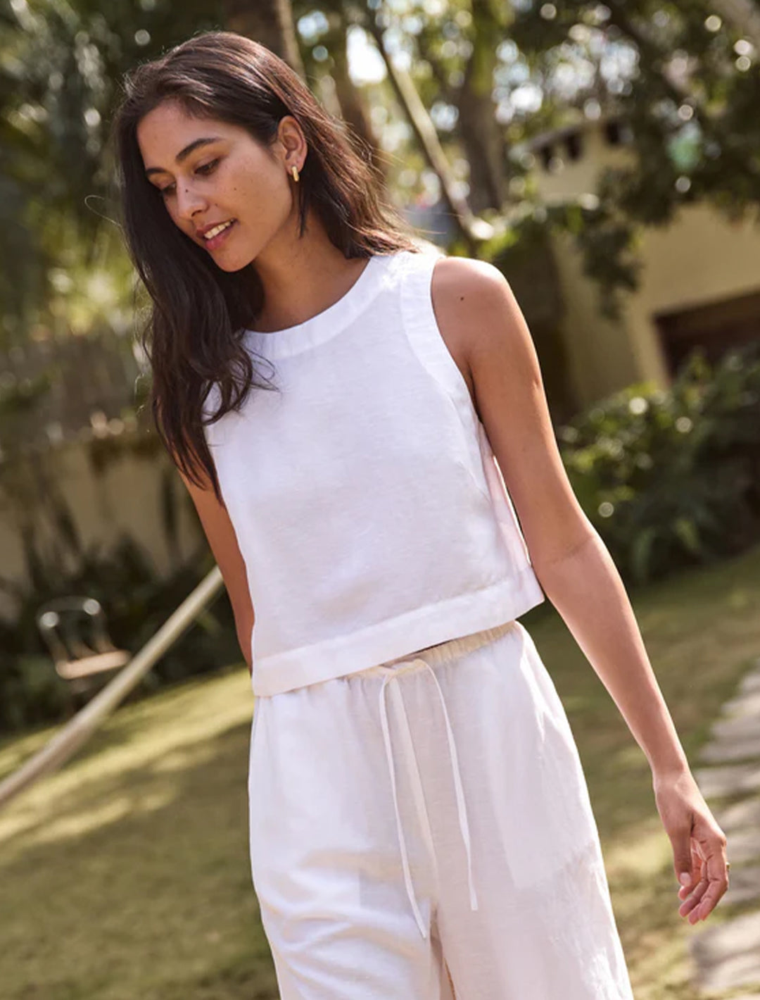 quinn linen tank in white