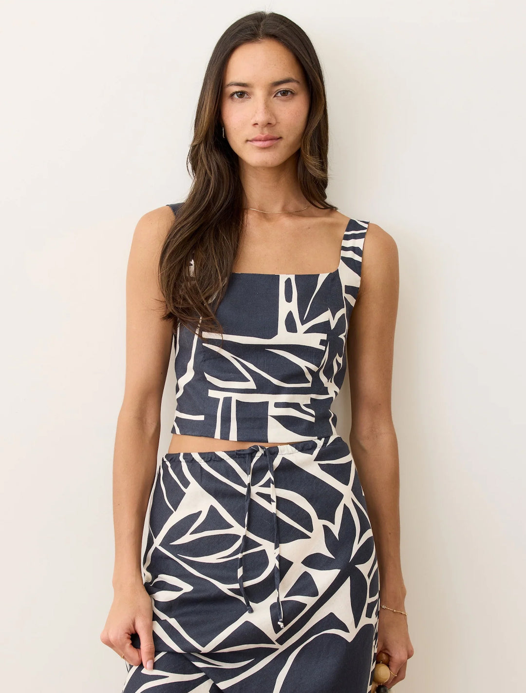 model wearing zoe hemp tank in midnight mosaic