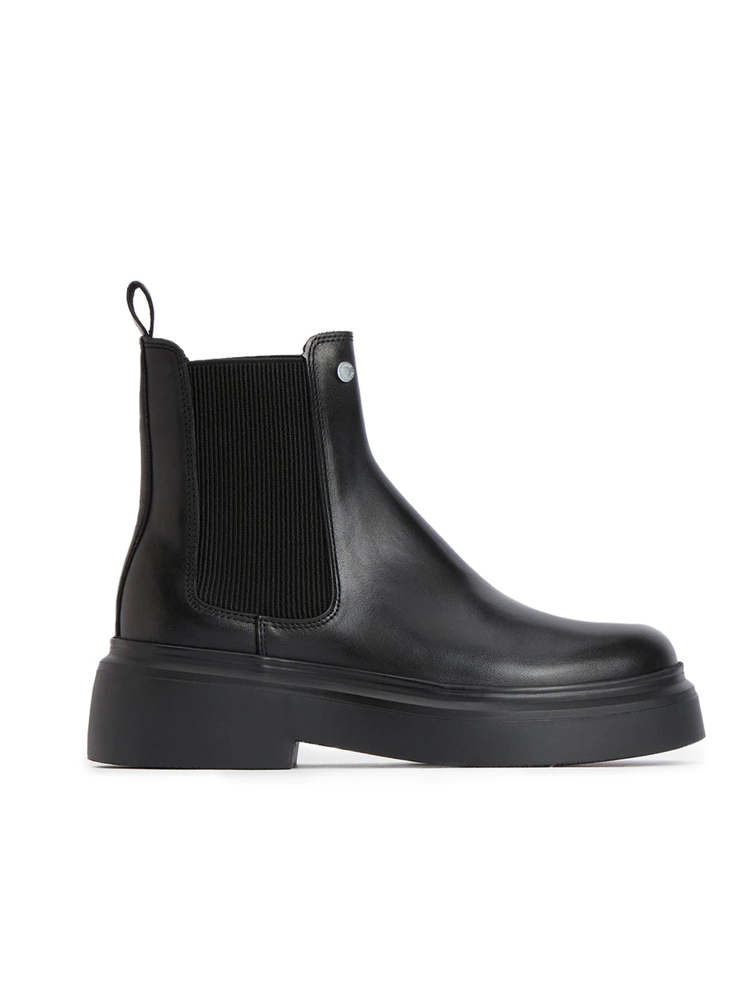 celina chelsea boot in black
