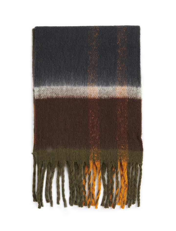 isla tartan boucle scarf in classic plaid