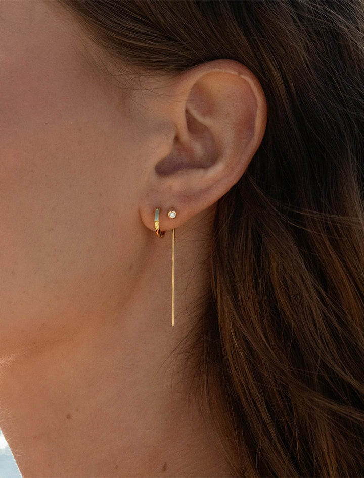 marlo threader earrings in gold