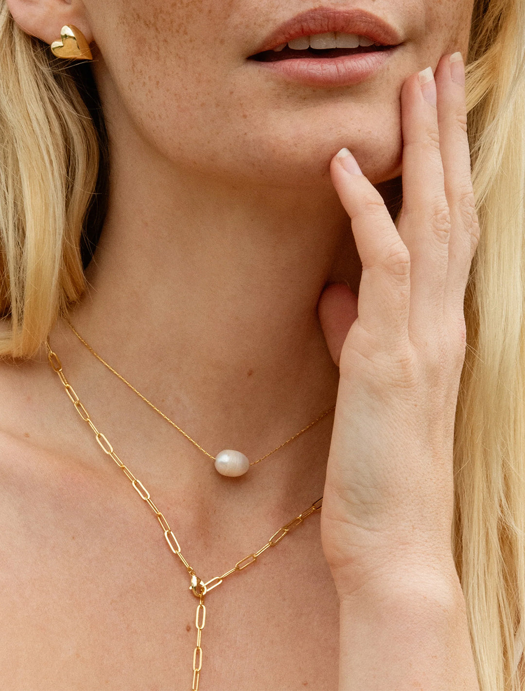 isla pearl necklace