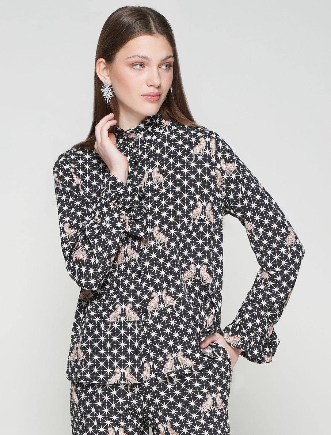 nicola blouse with leopards