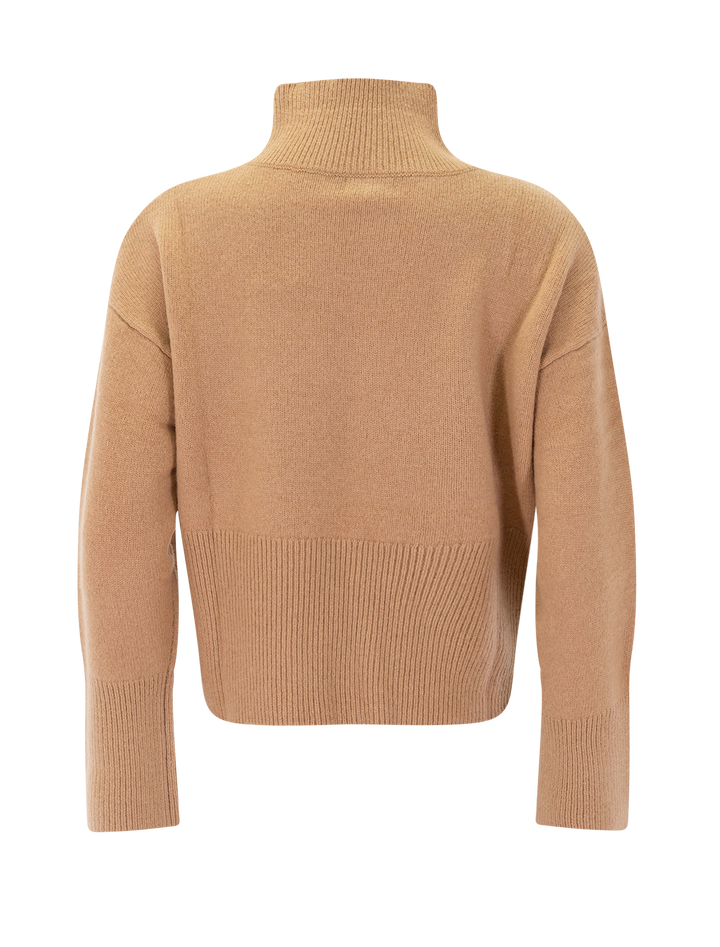 pinto turtleneck in camel
