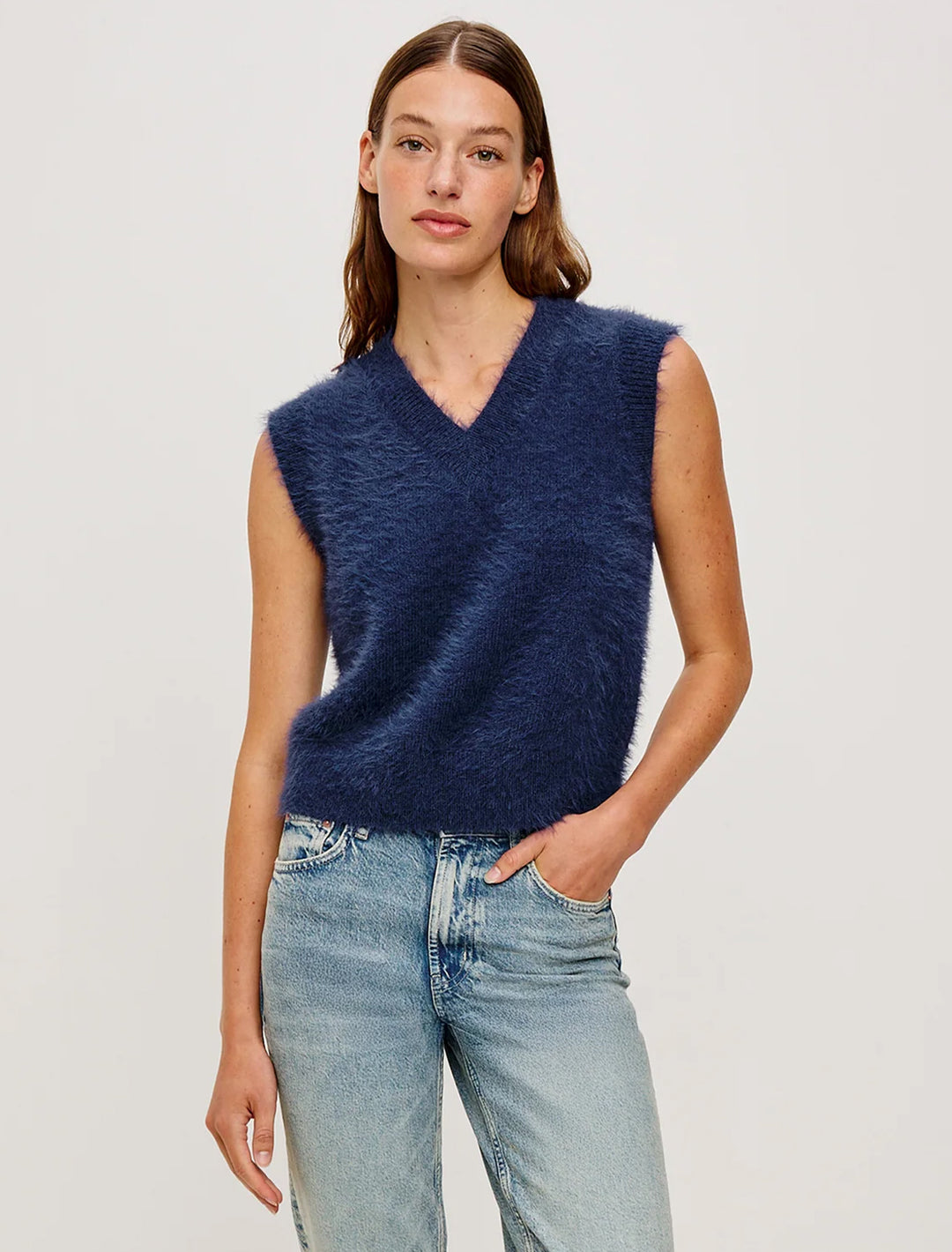 talli vest in navy