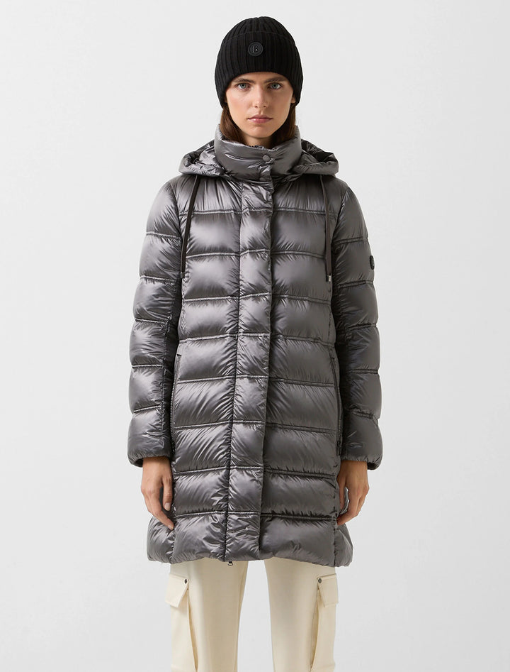 lynn in gravity grey