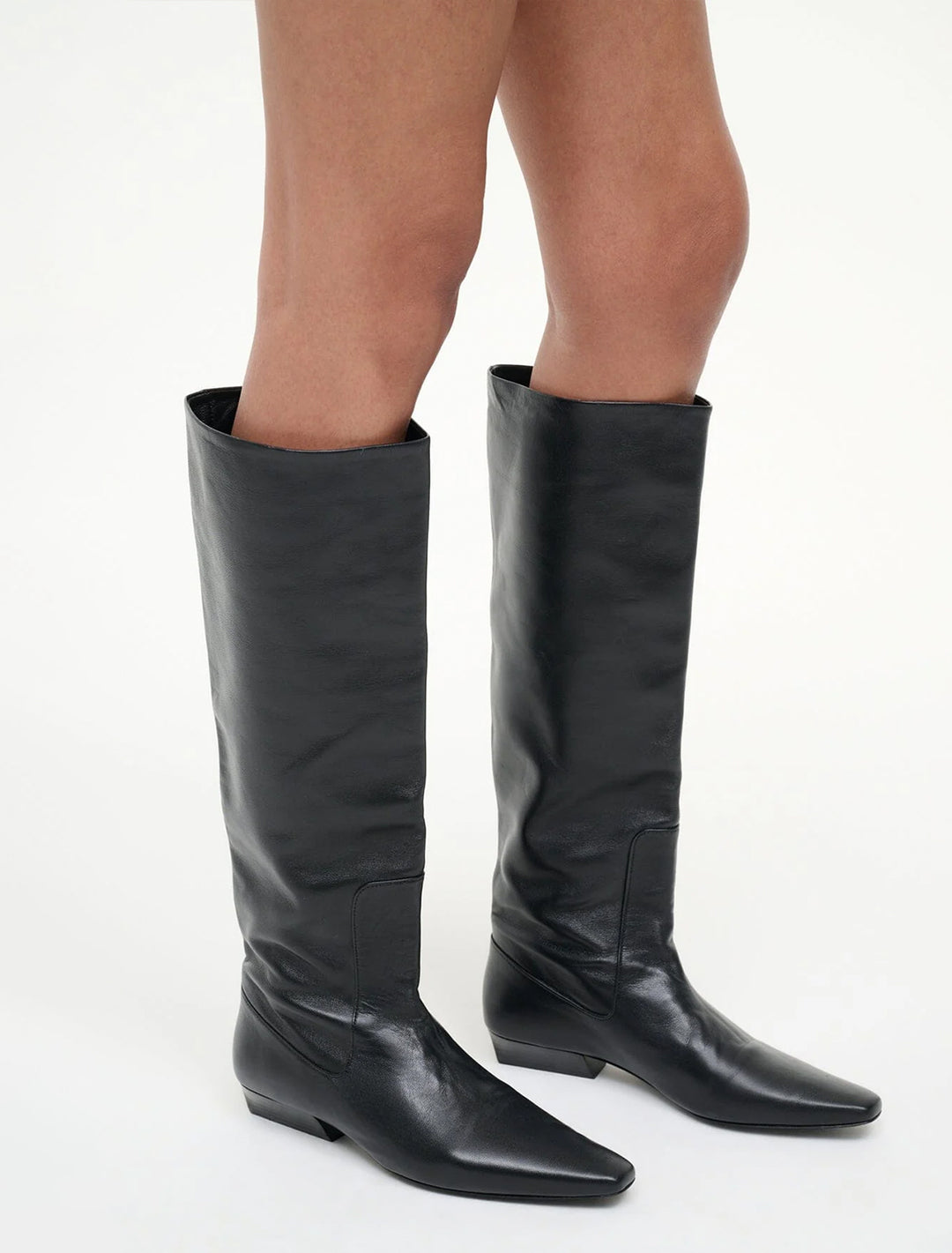 wally flat boot in black