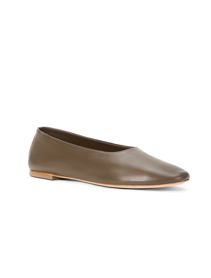 alba ballet flat in truffle