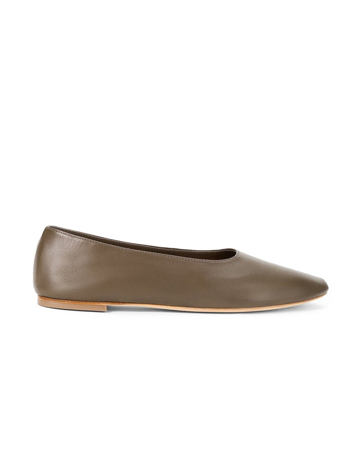 alba ballet flat in truffle