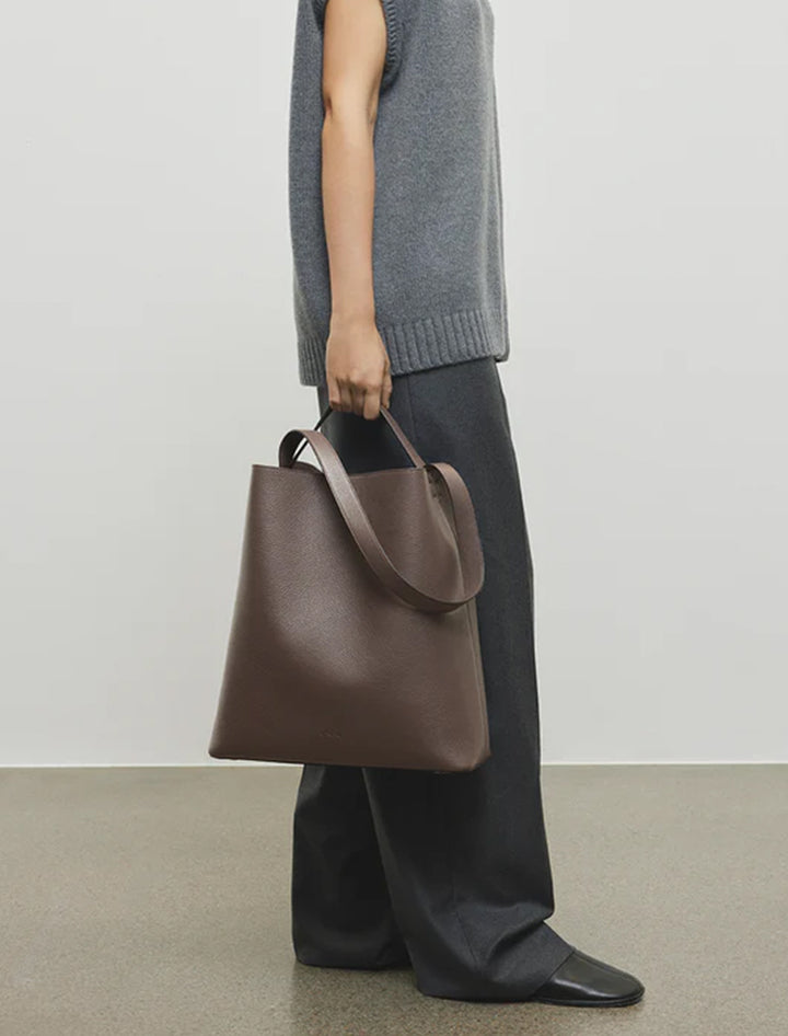 sac in pebblegrain chestnut