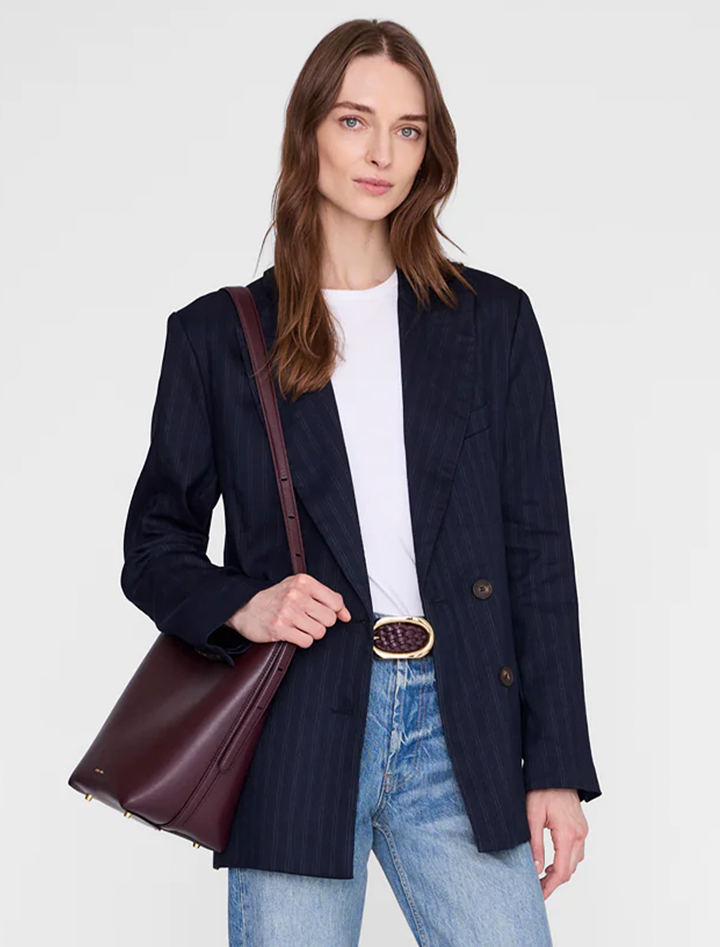 elly medium bucket bag in fig