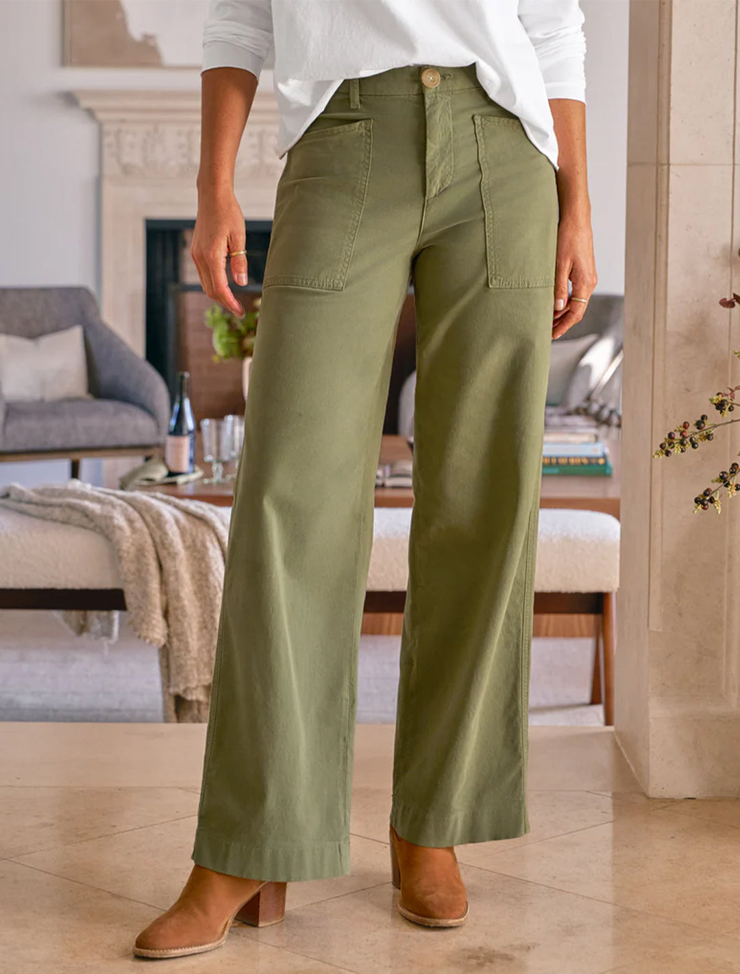 wrap pocket pant in olive