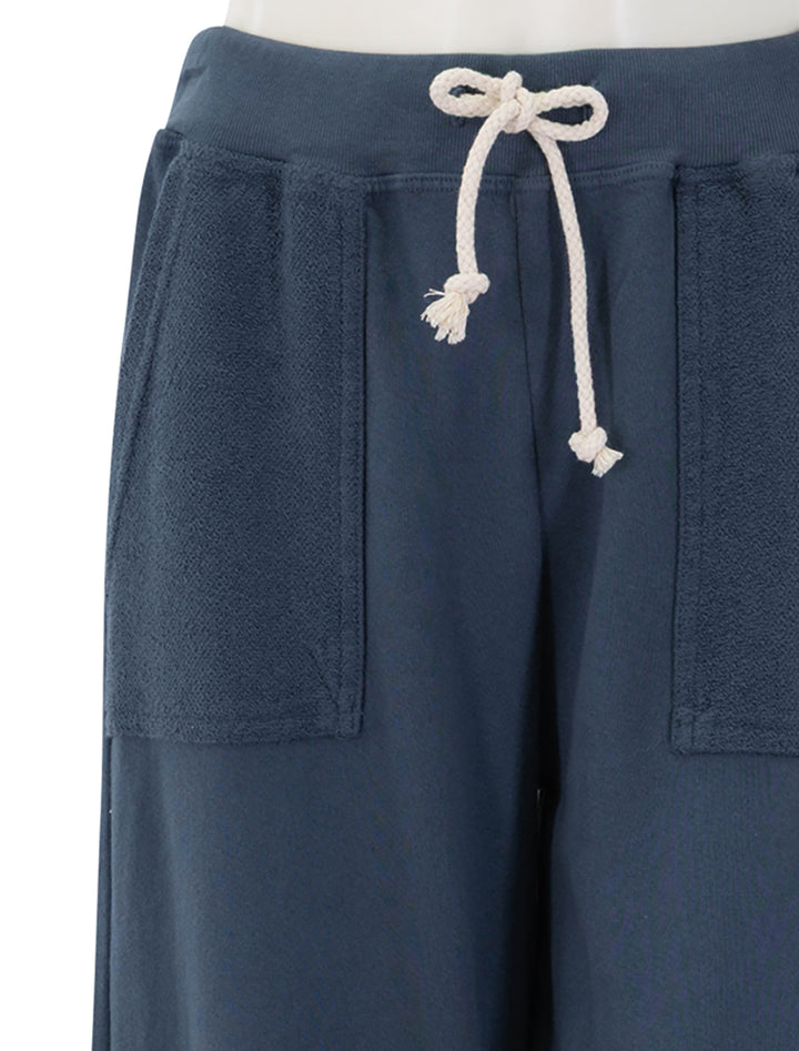 rosanna reverse pocket pant in night