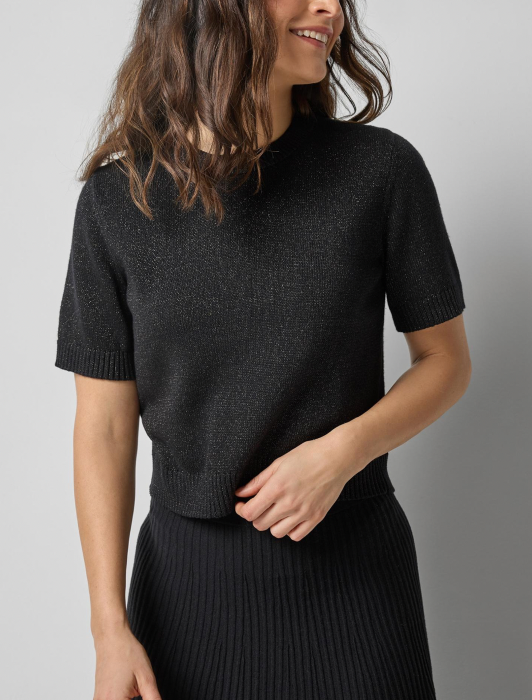 short sleeve sparkle sweater in black