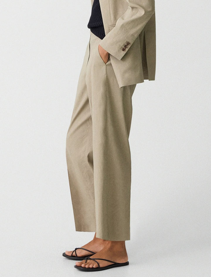 relaxed pull-on pant in soft taupe