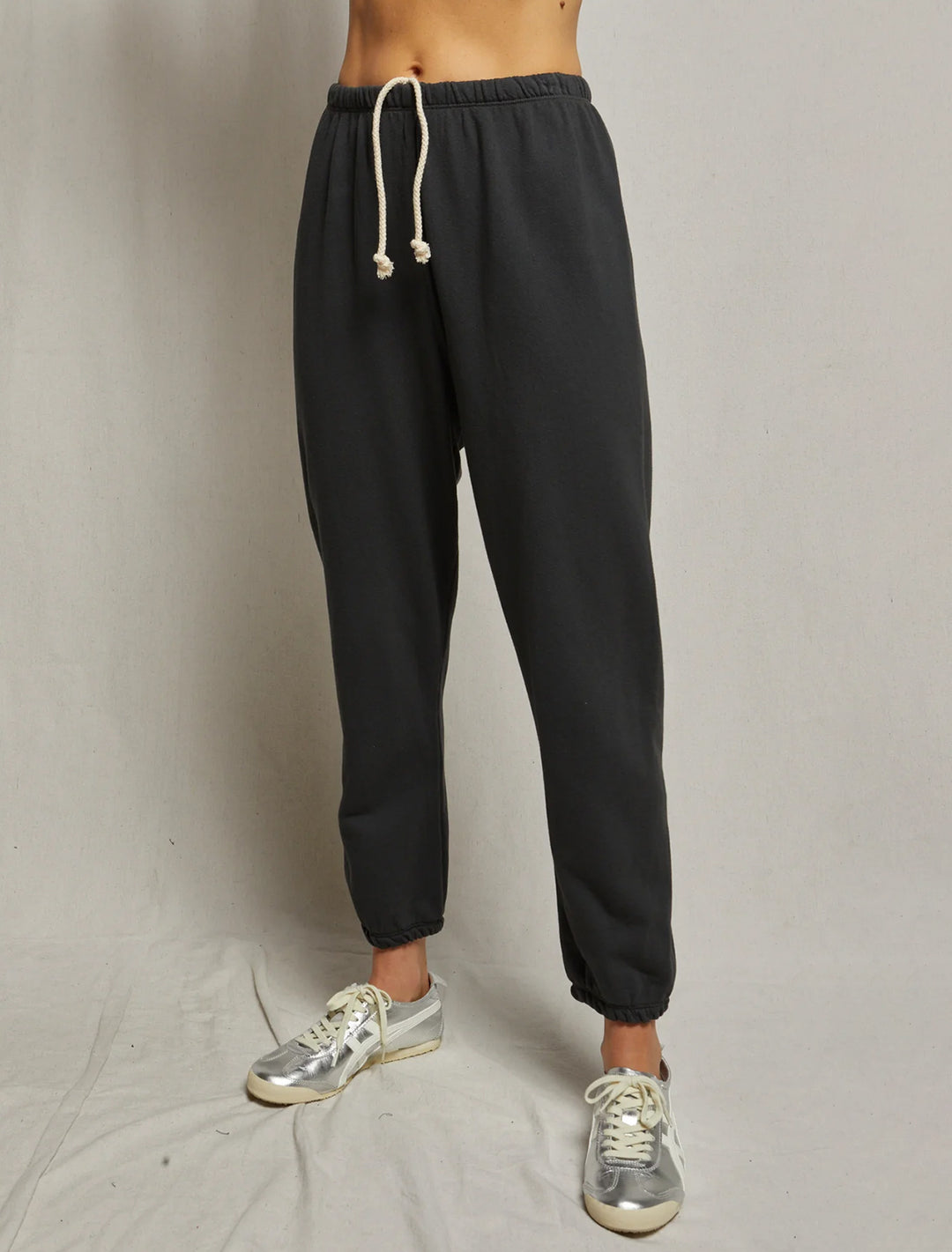 johnny sweatpants in vintage black