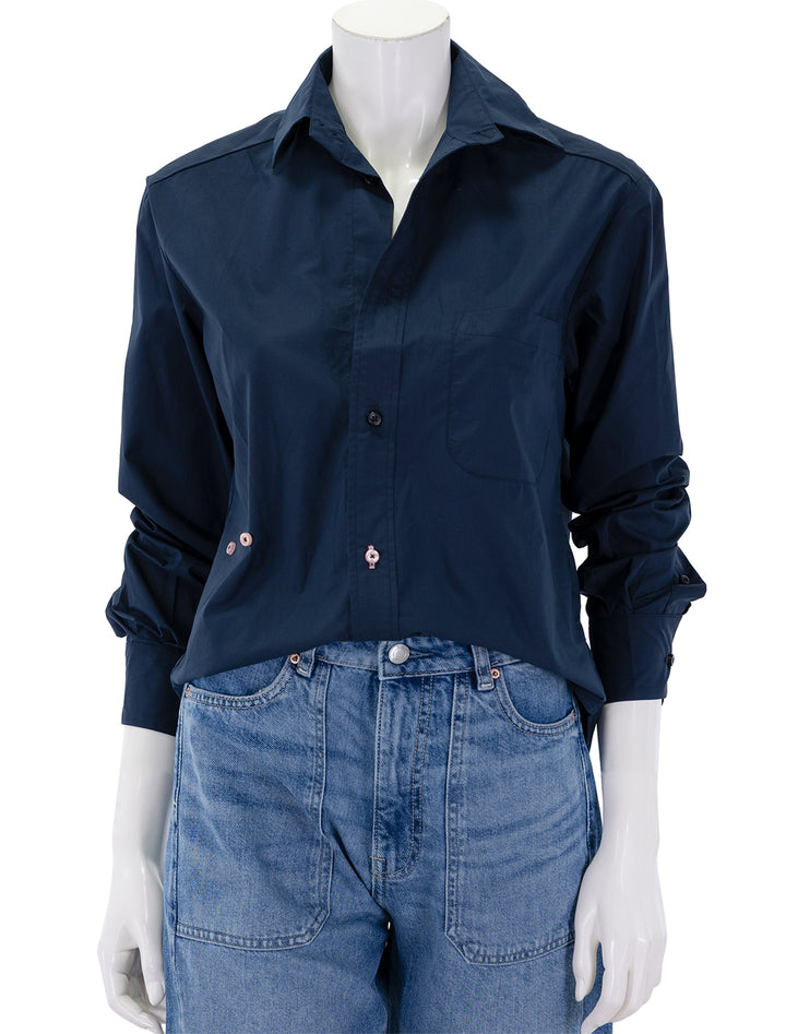the daily shirt in navy blue