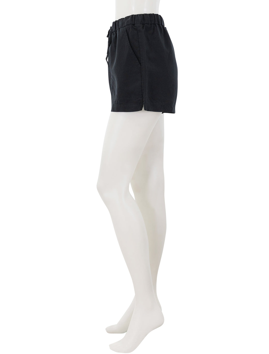 linen drawstring short in black