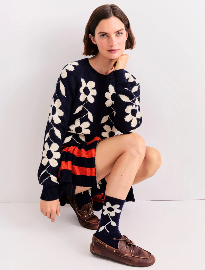 the franz sweater in navy