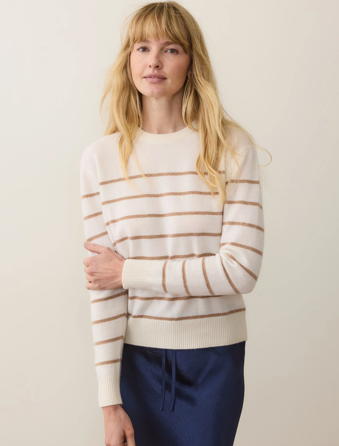 harper cashmere crewneck sweater in gold stripe