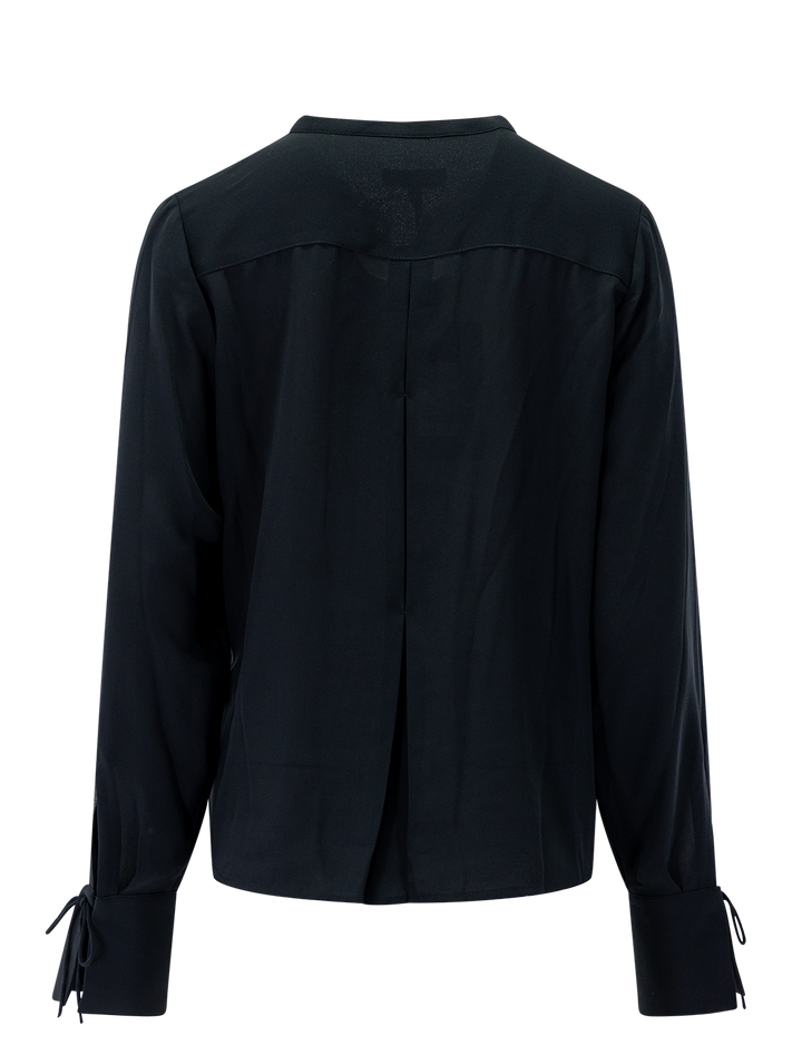 arden pleated blouse in black