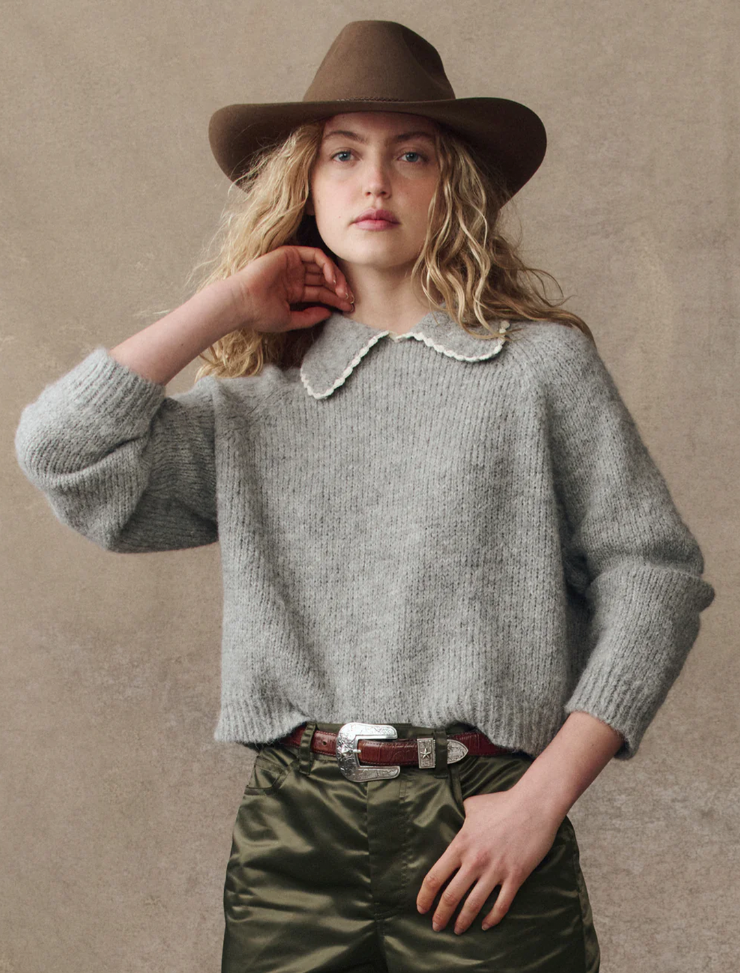 the crochet collar pullover in heather grey