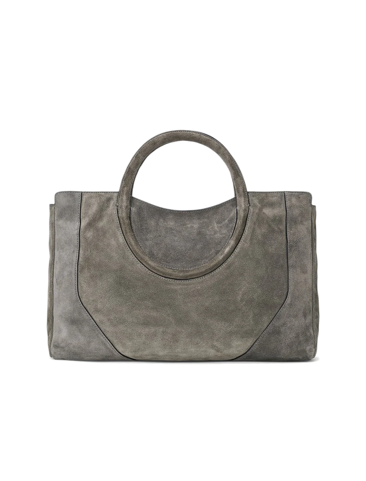 maude satchel in storm (2)