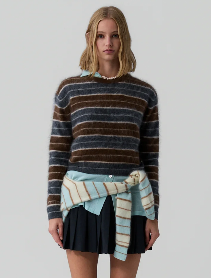 grizzly stripe crew in charcoal