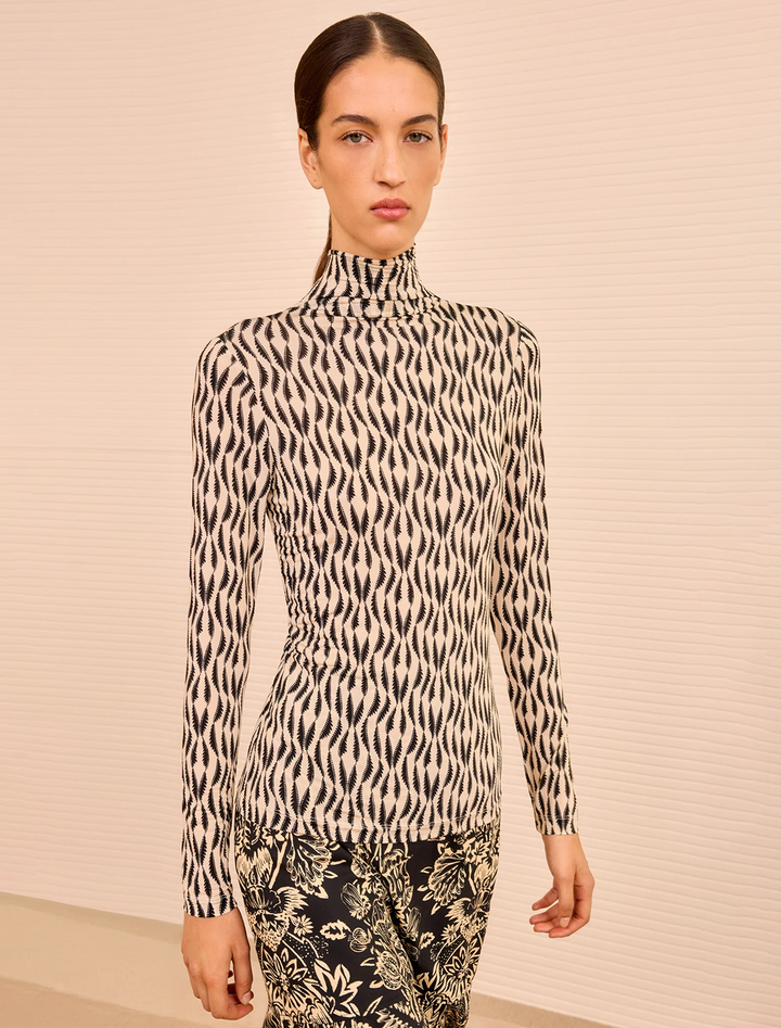 aurelia jersey long sleeve turtleneck in silhouette