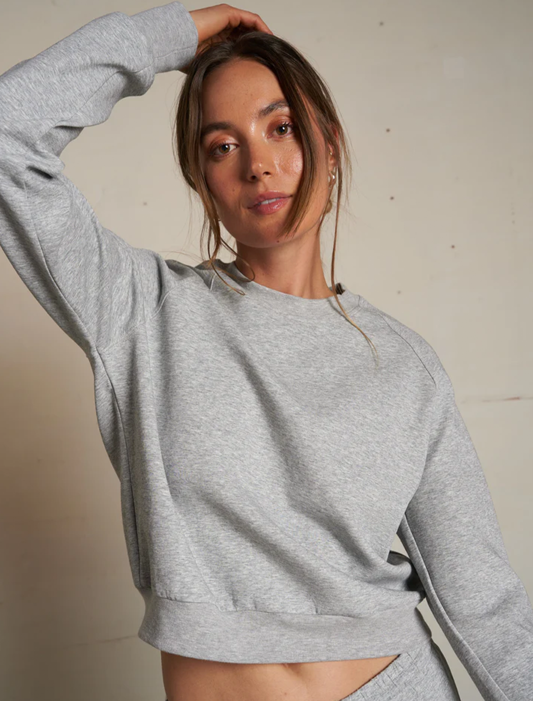 lucia travel raglan in heather grey