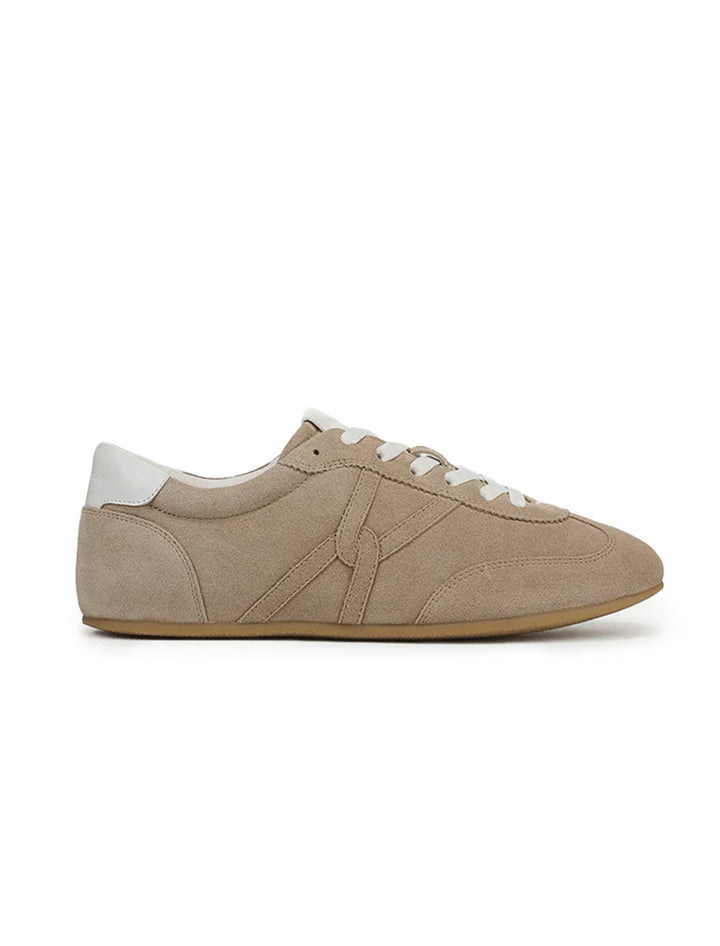 riveria sneaker in sandlily suede