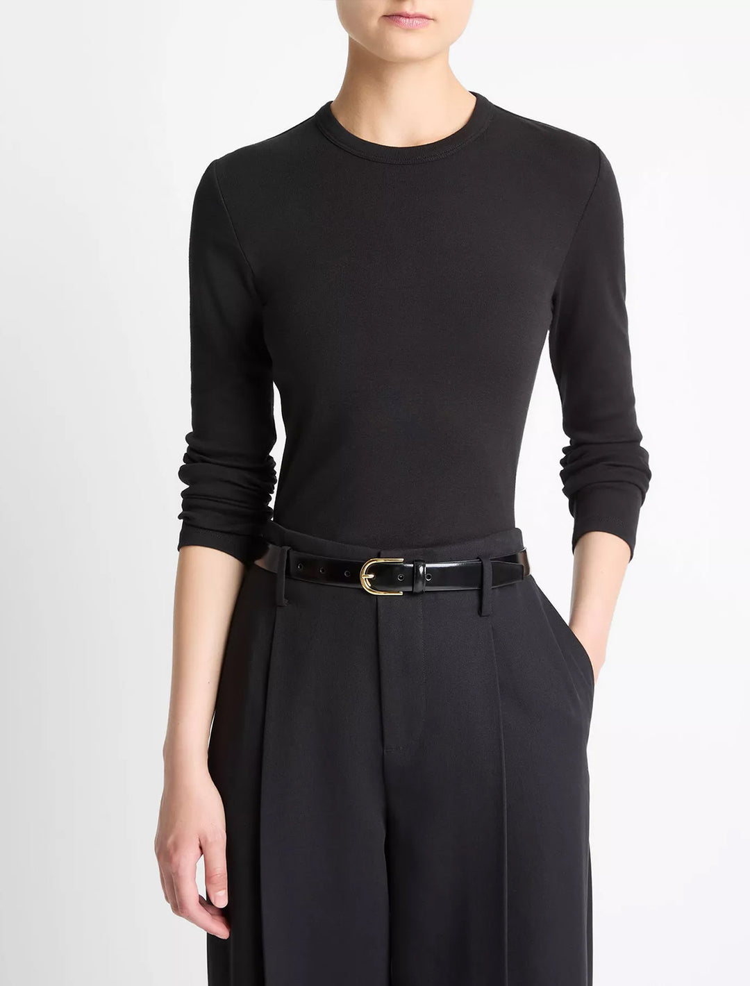 essential long sleeve crew in black