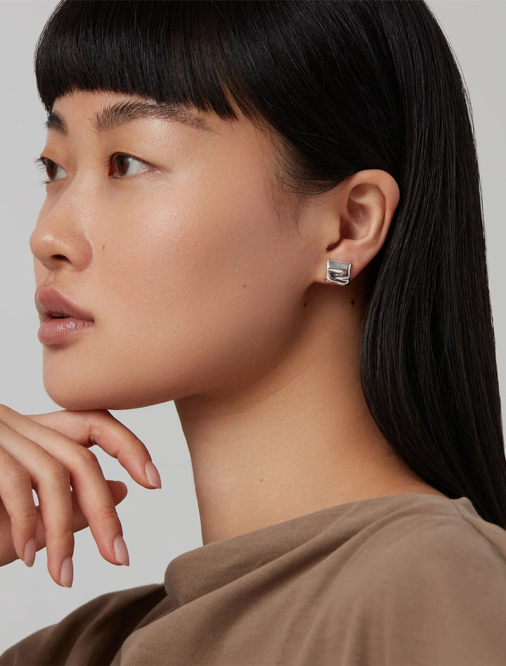 mini sundra earrings in silver