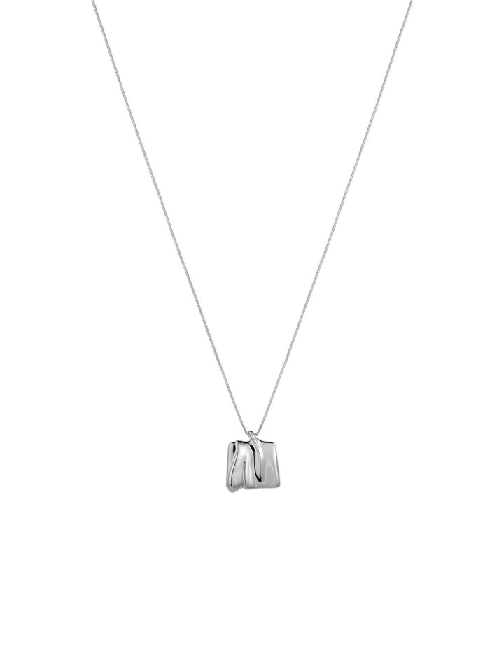 sundra pendant necklace in silver