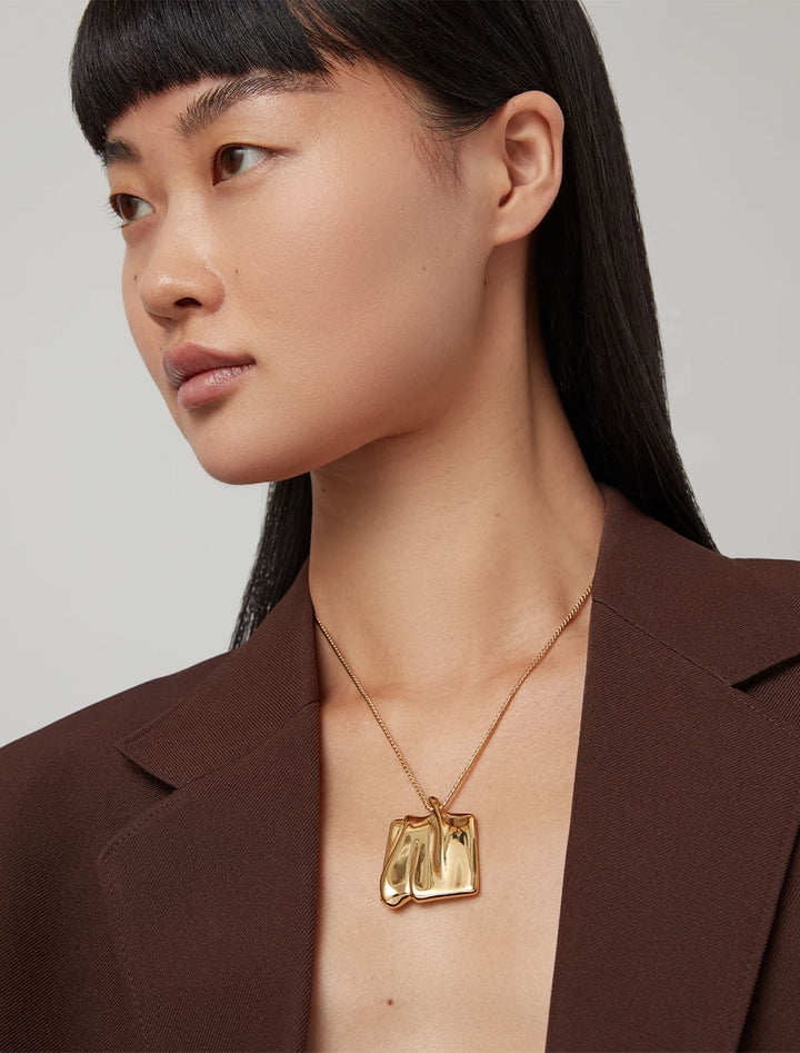 large sundra pendant necklace in gold