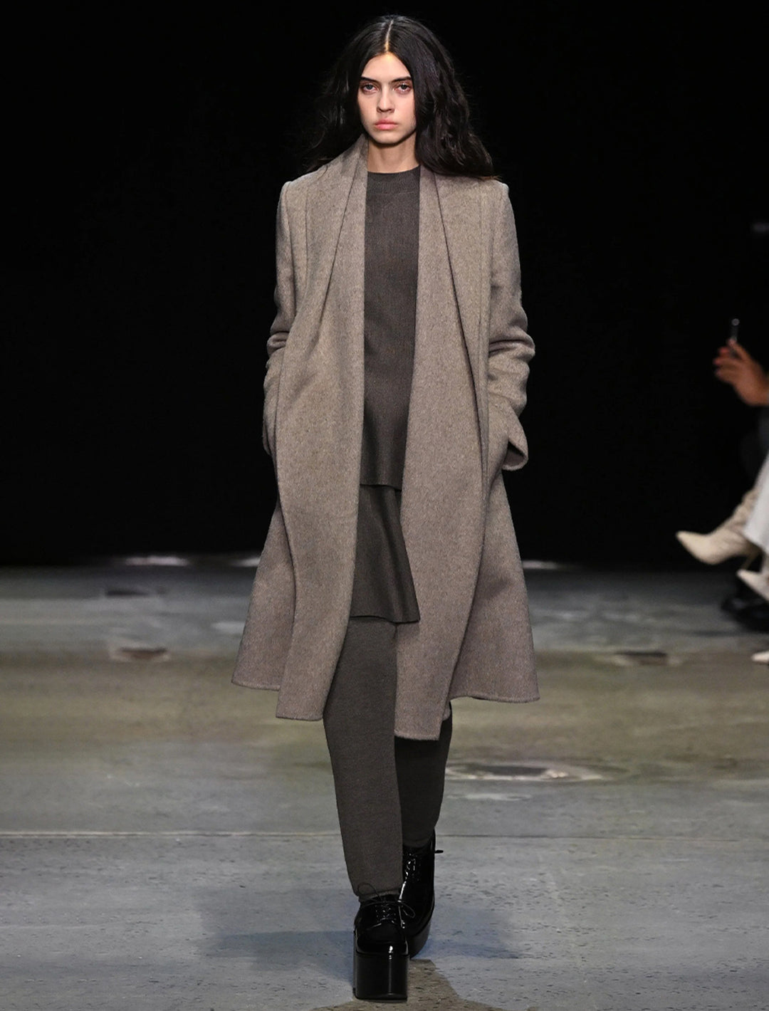 yael coat in oat