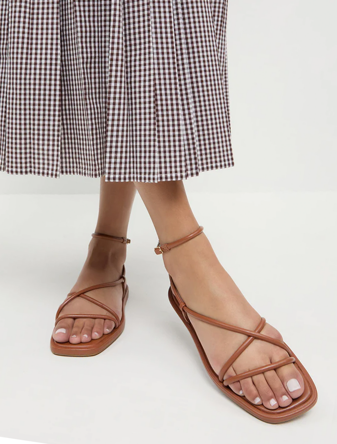 noor sandals in timber