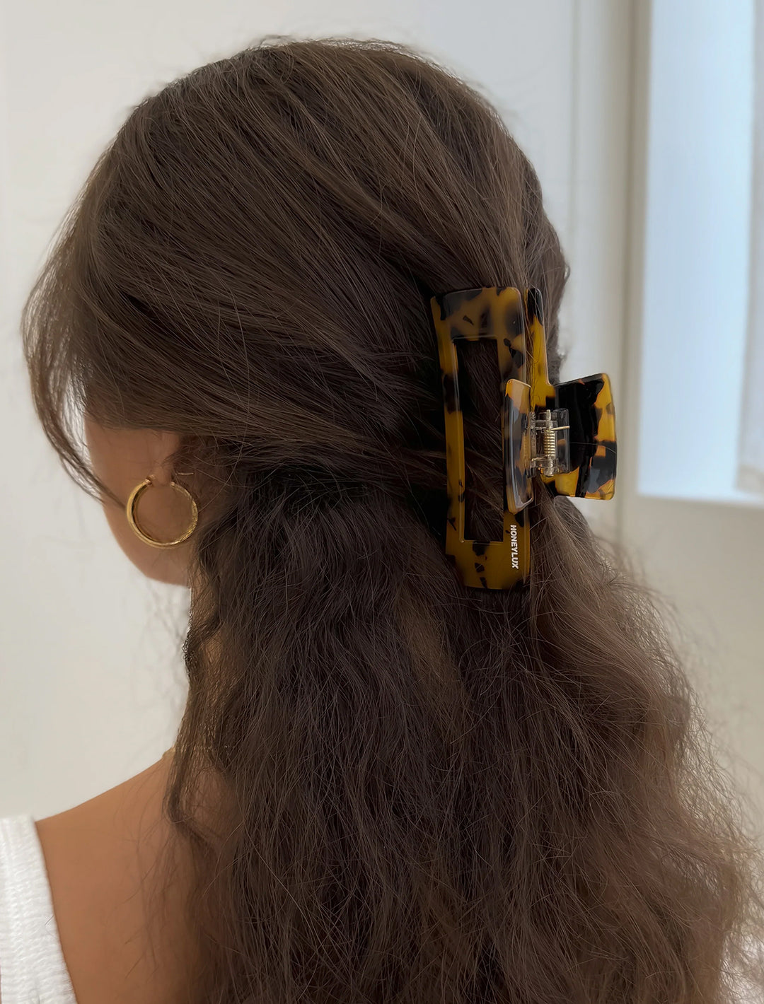 large hairclaw in vintage