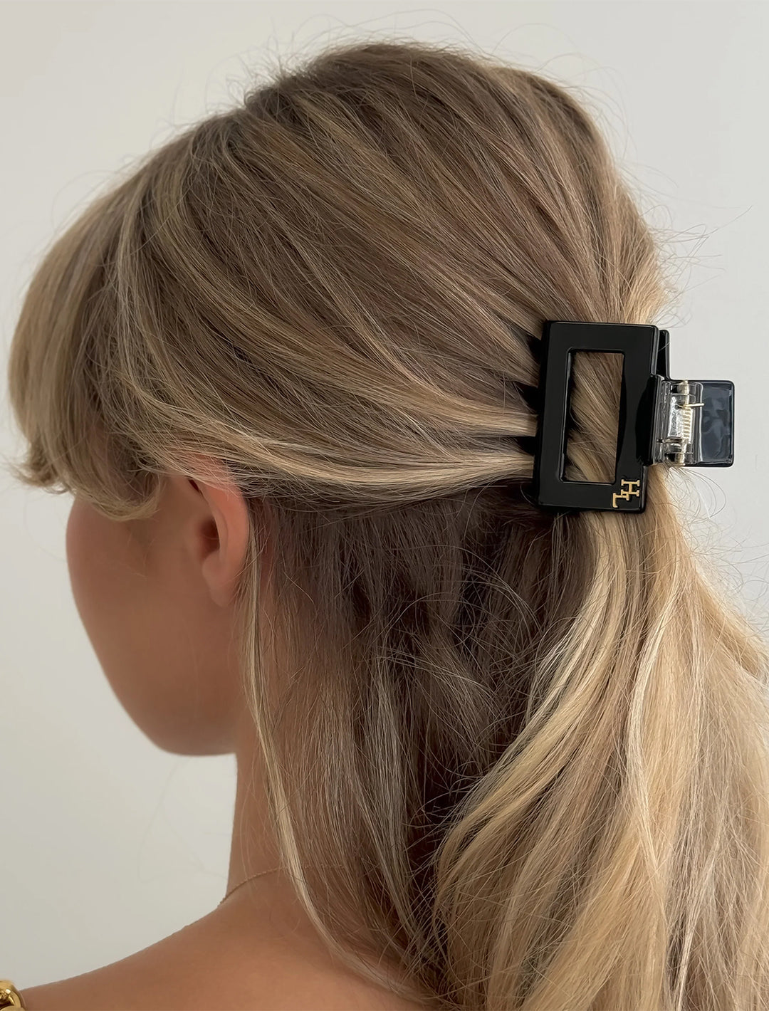 midi clip in black