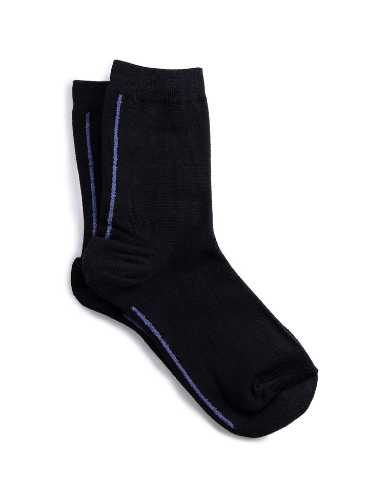 lucas line socks in black