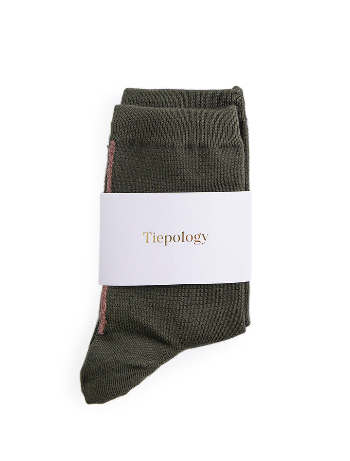 lucas line socks in olive