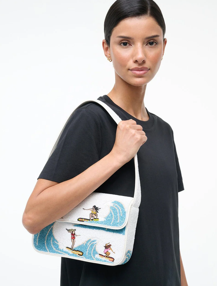 tommy bag in surf babes