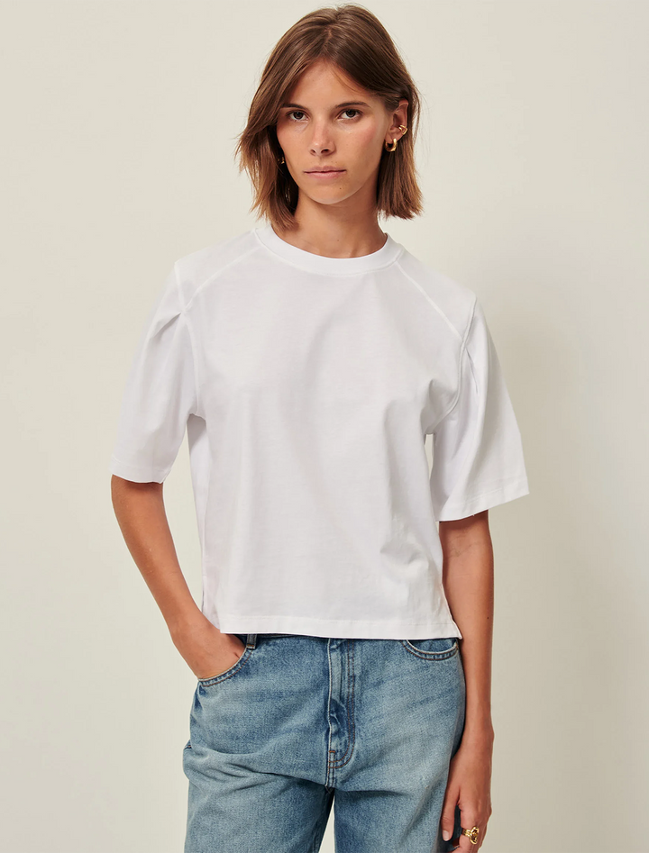 doven tee in white