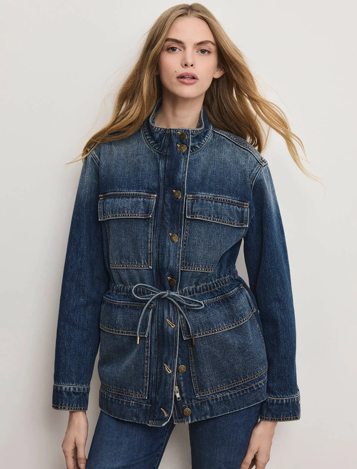 truman anorak jacket in city lights