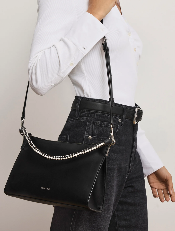 small vida bag in black leather